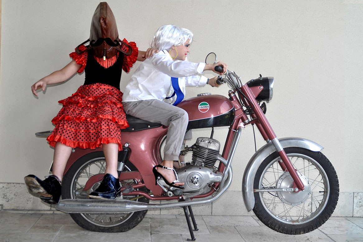 2018_19_residenciasartisticas_degenero_moto-compressed